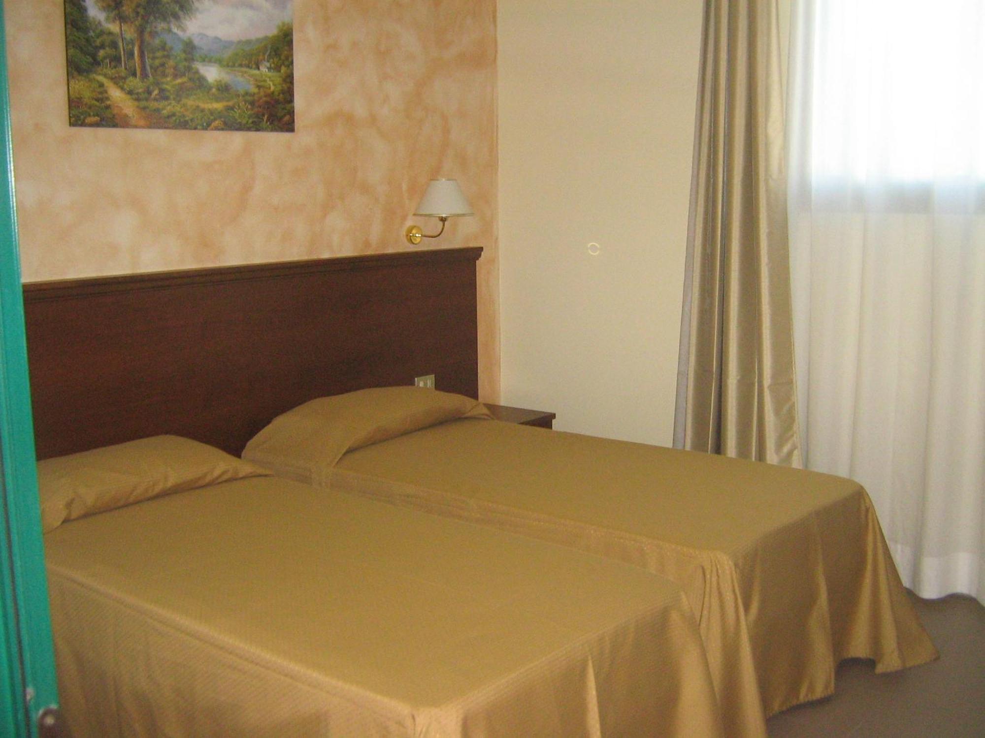Hostiliae Ciminiera Hotel Ostiglia Bagian luar foto