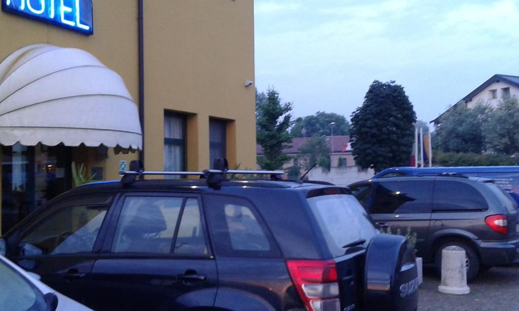 Hostiliae Ciminiera Hotel Ostiglia Bagian luar foto