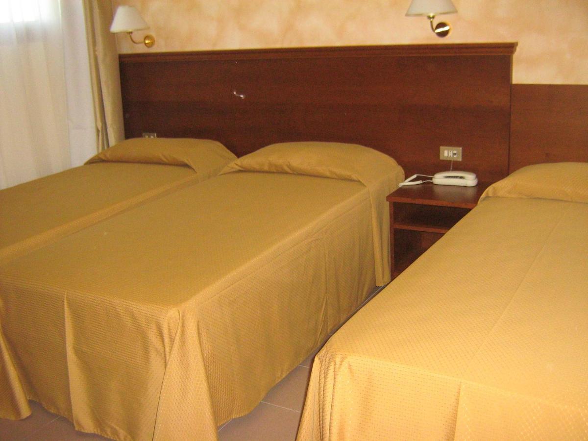 Hostiliae Ciminiera Hotel Ostiglia Ruang foto